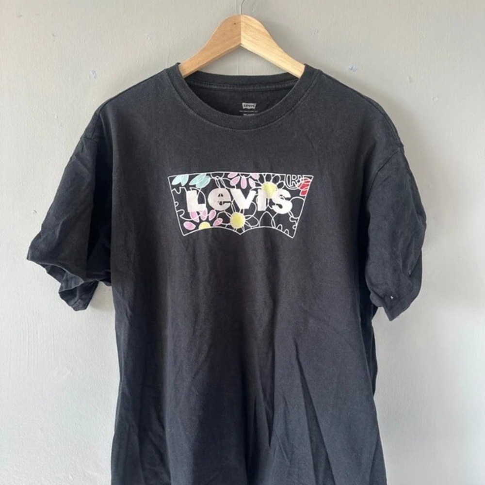 Old Navy Black Floral Graphic Crop Top